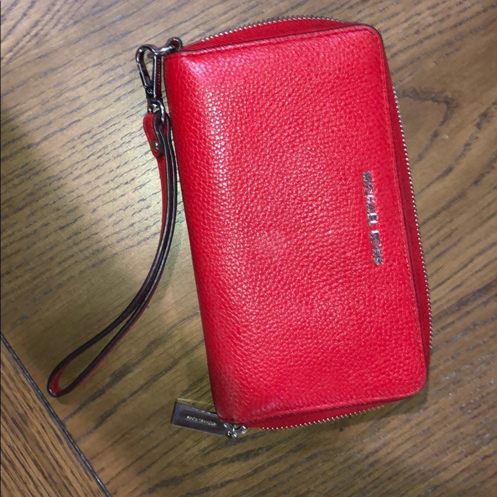 Micheal Kors wallet